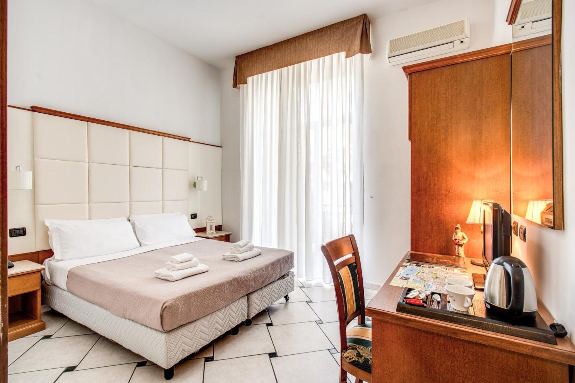 Garibaldi Suite Napoli Exterior foto